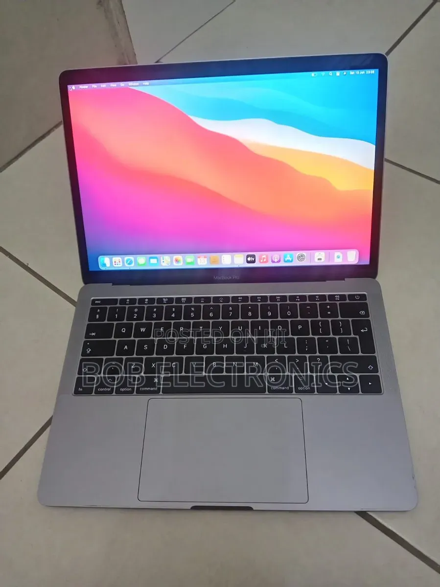 Laptop Apple MacBook Pro 2015 8GB Intel Core i7 SSD 256GB