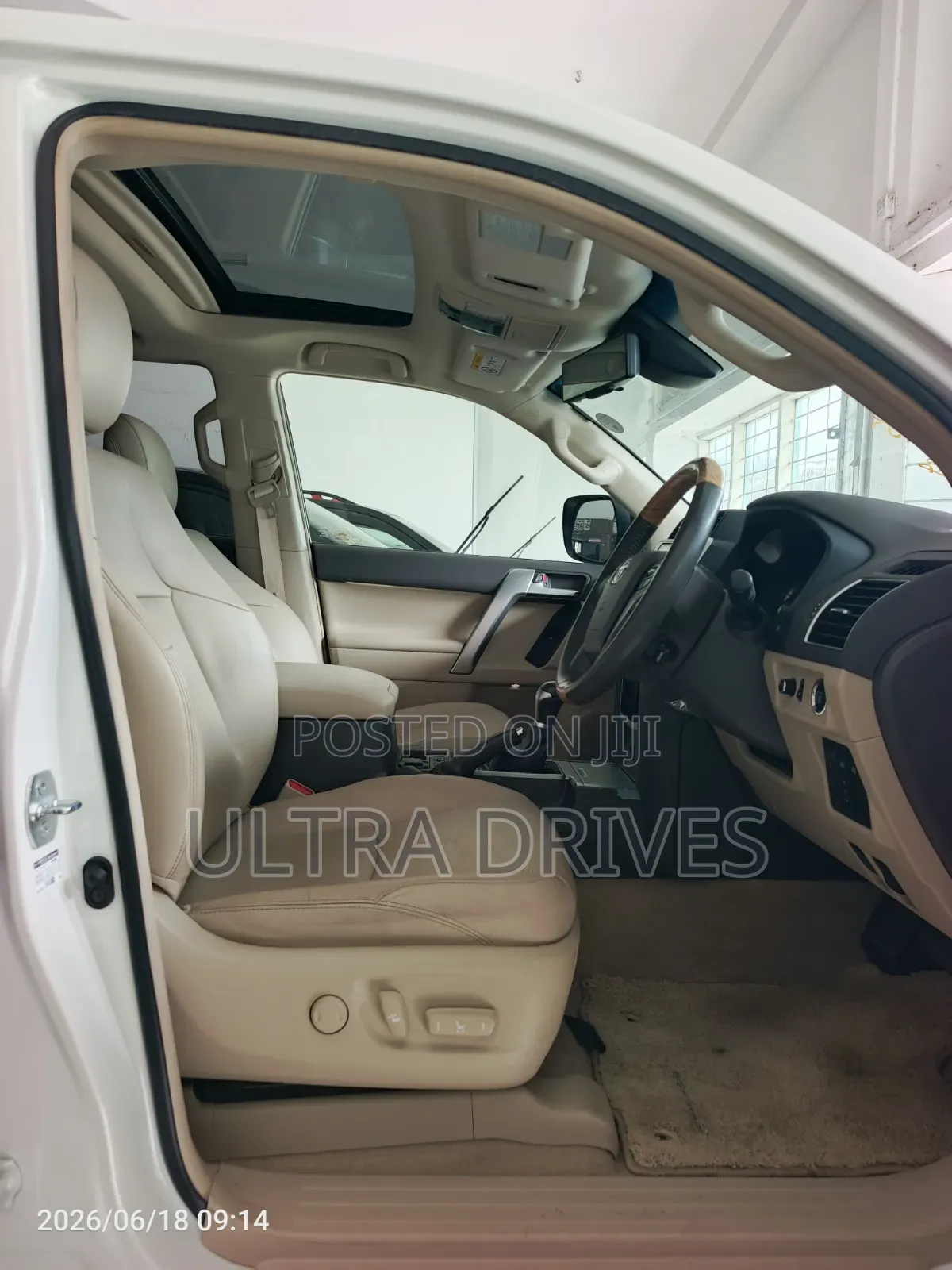 Toyota Land Cruiser Prado 2019 White