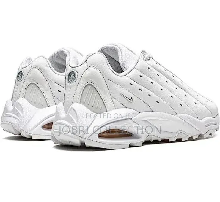 Nike X Drake Nocta “Hot Step White “
Sneakers