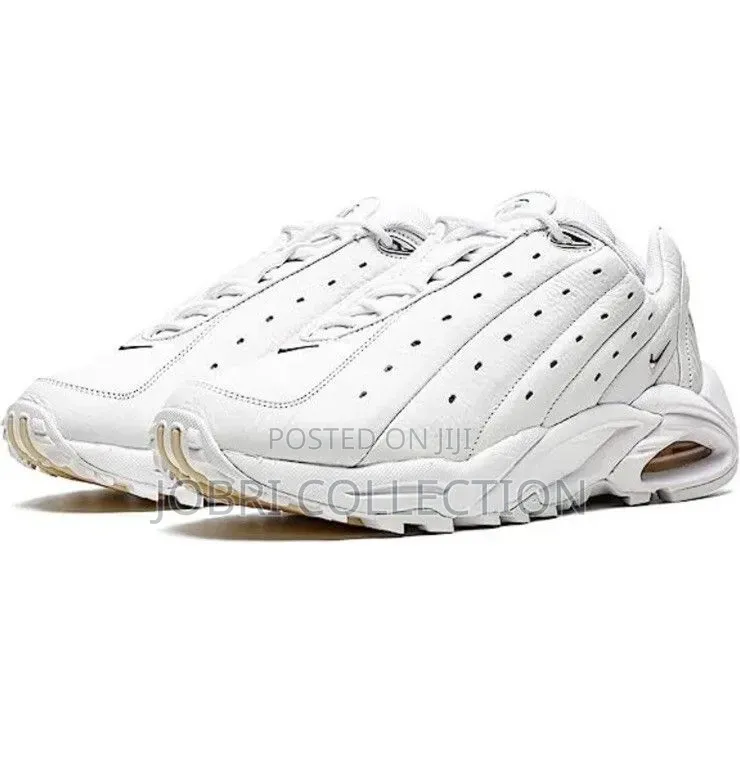Nike X Drake Nocta “Hot Step White “
Sneakers