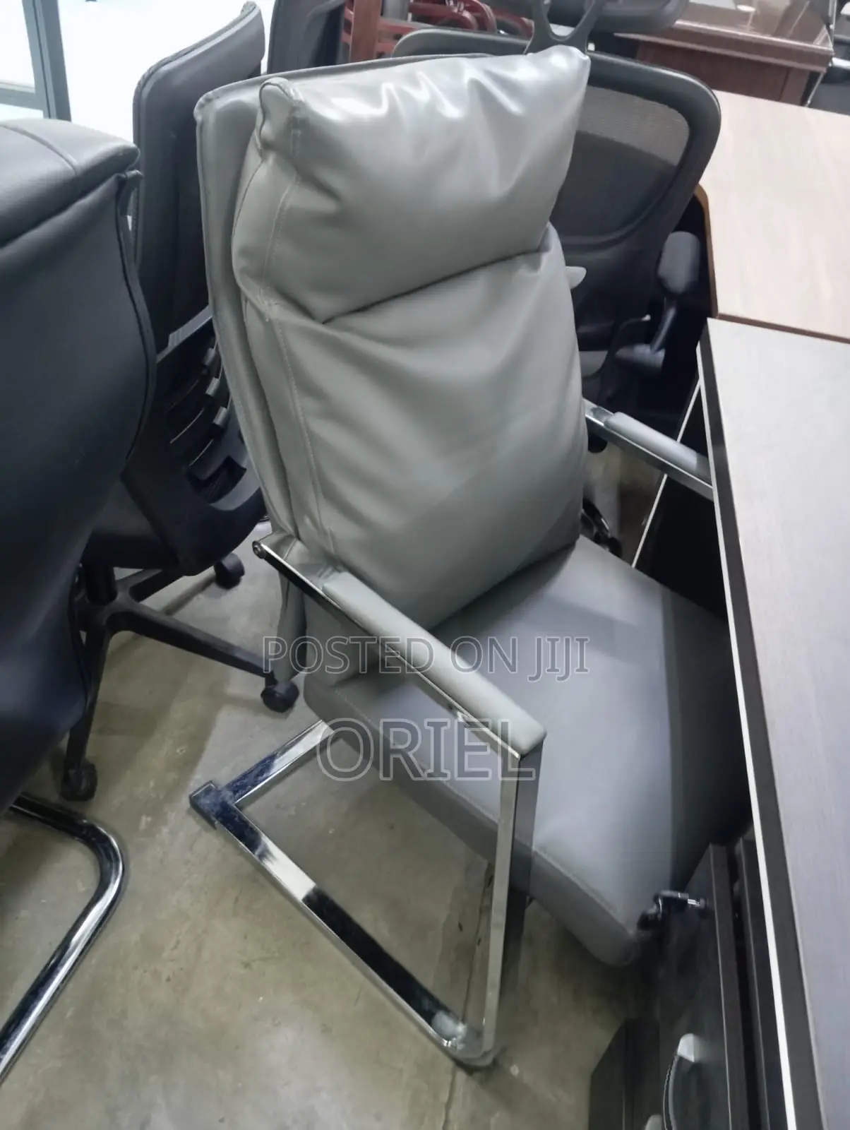 Office Chair : Executive Visitor Rocking Office Chair
