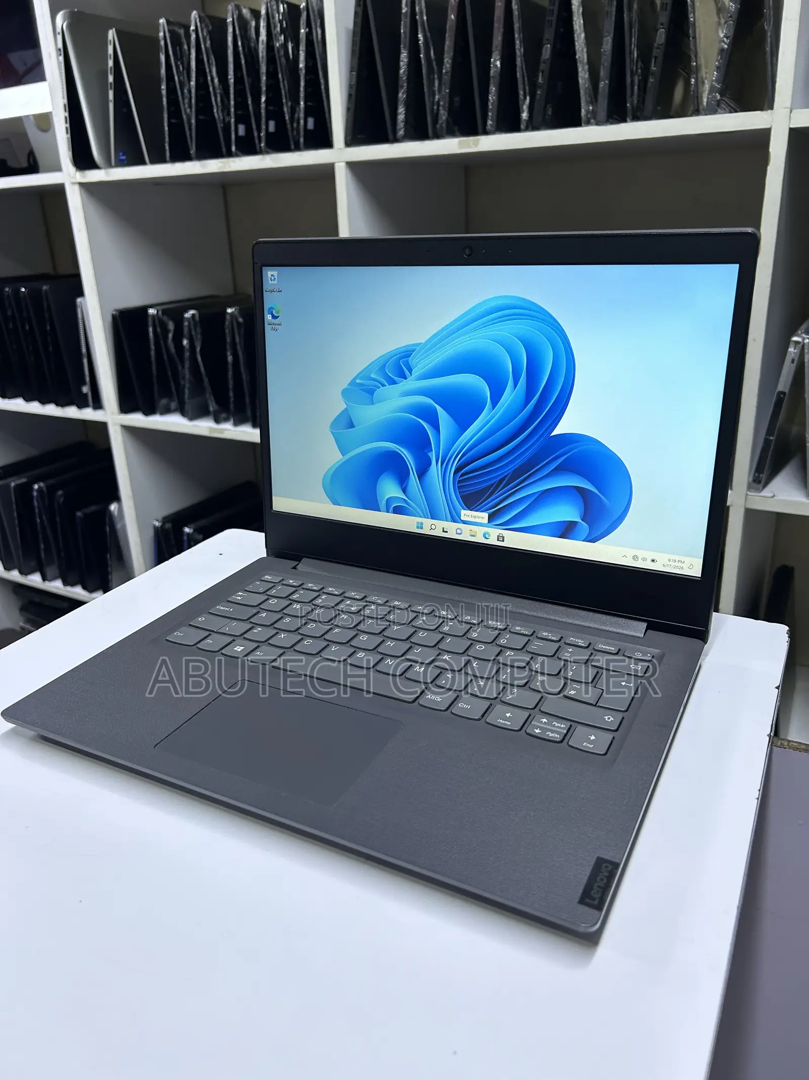 Laptop Lenovo Ideapad V14 IGL 4GB Intel Celeron HDD 1T