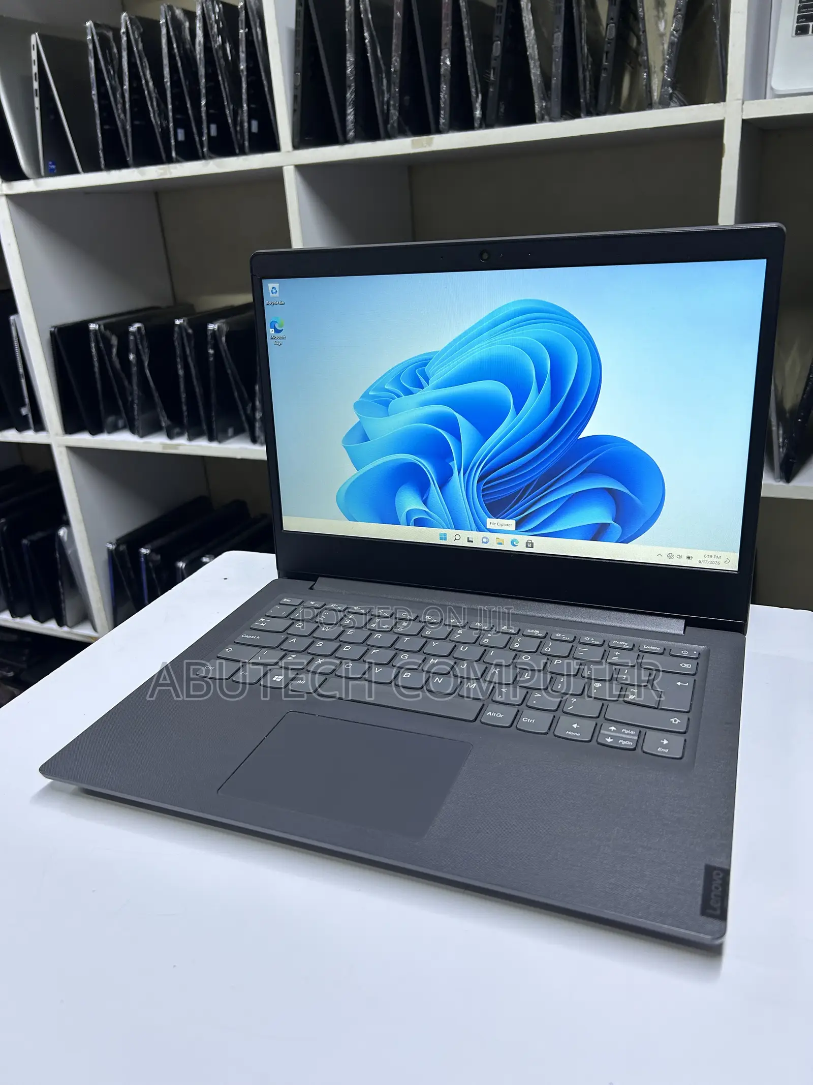 Laptop Lenovo Ideapad V14 IGL 4GB Intel Celeron HDD 1T