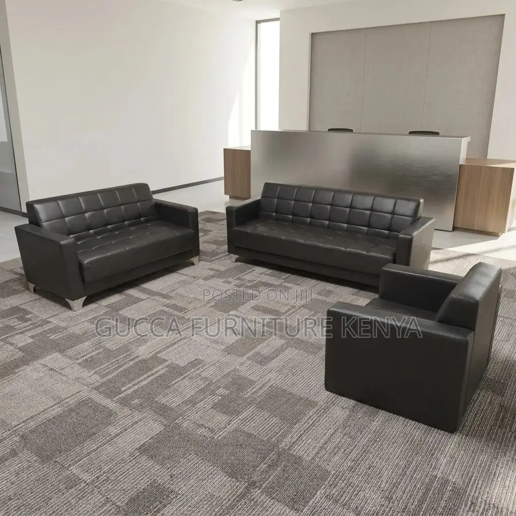 5-Seater Black Leather Visitor's Sofa