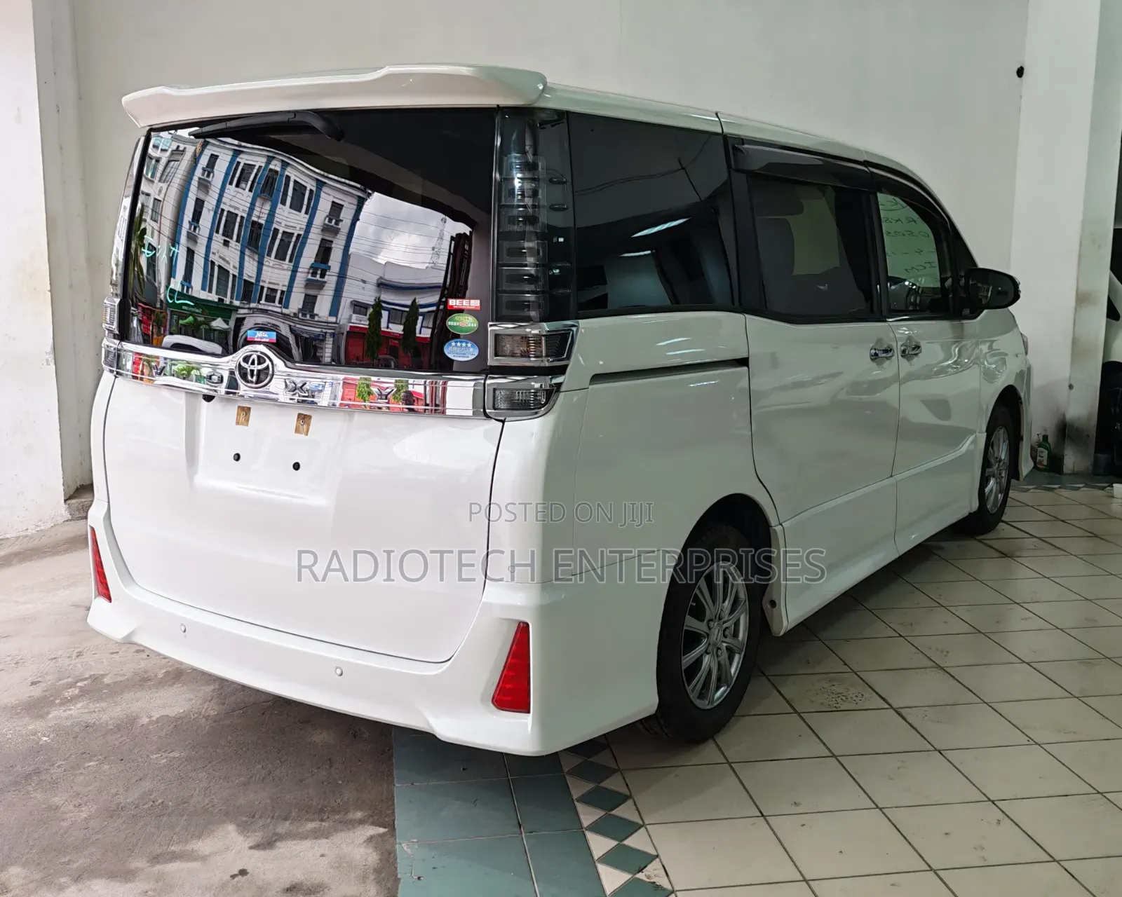 Toyota Voxy 2019 White