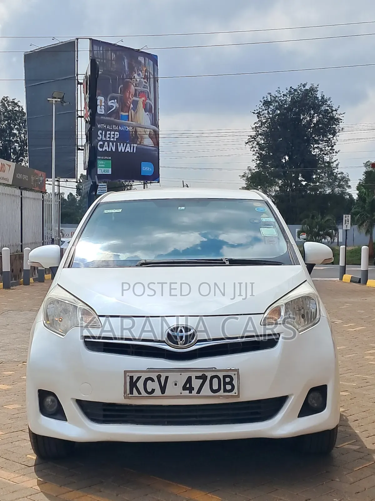 Toyota Ractis 2012 White