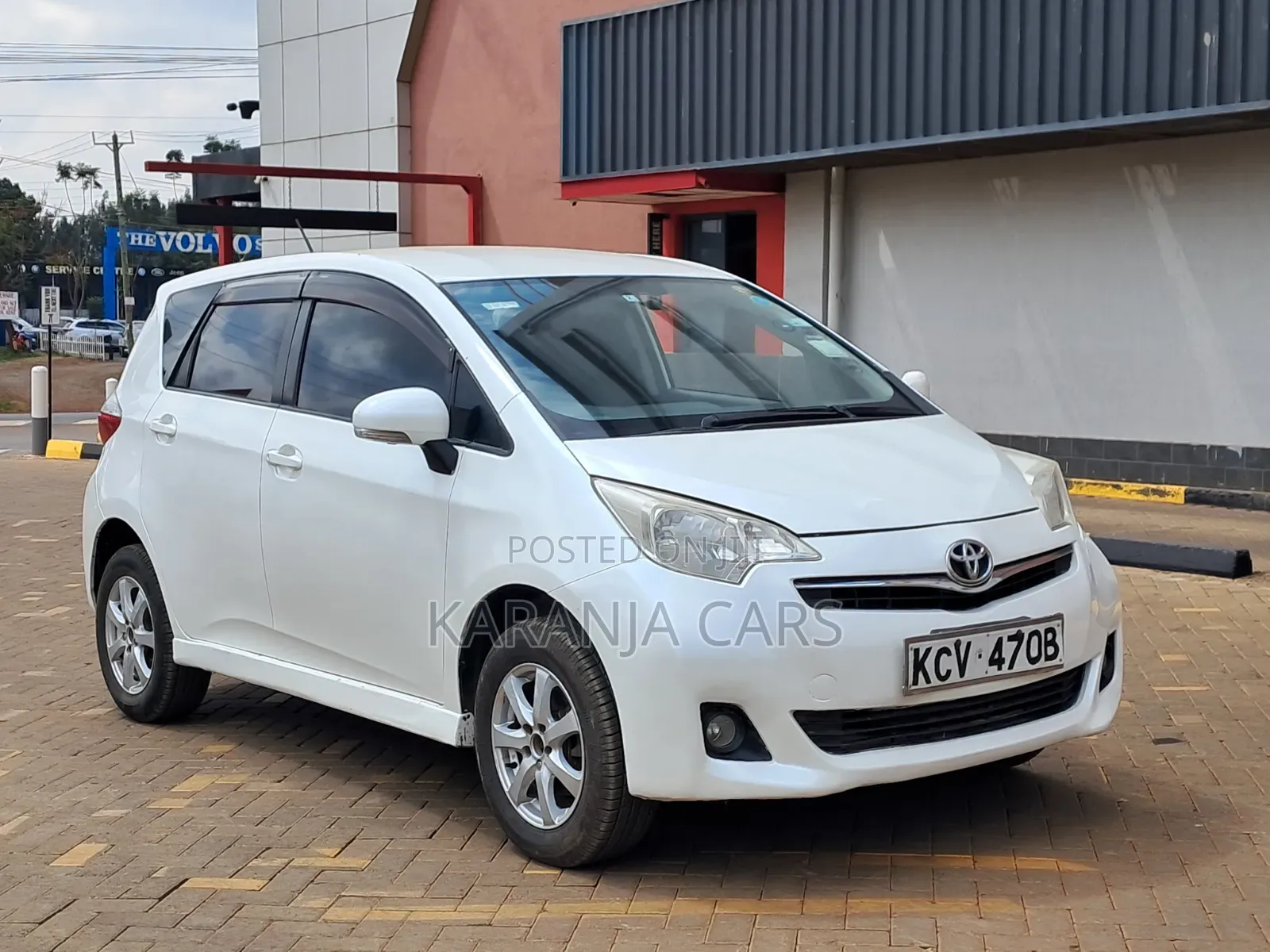 Toyota Ractis 2012 White