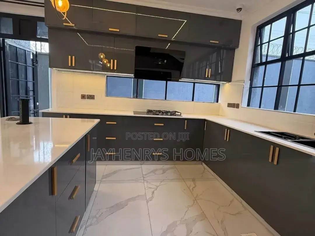 5bdrm House in Kwa Kairu for sale