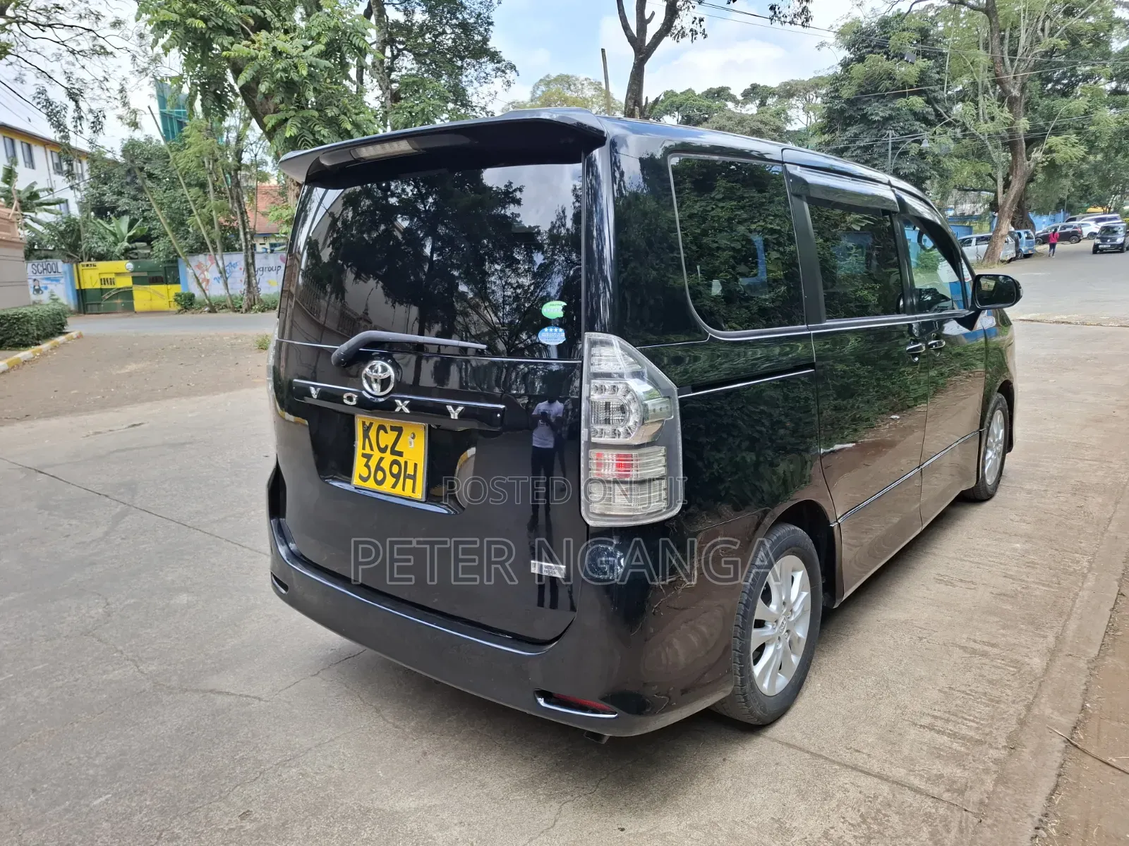 Toyota Voxy 2013 Black