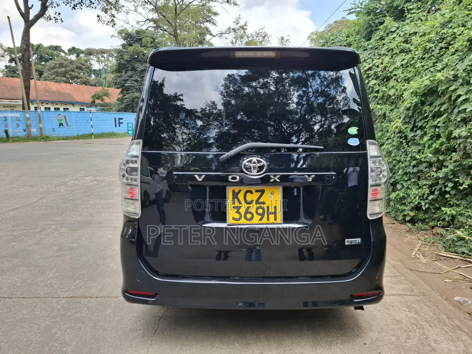 Toyota Voxy 2013 Black