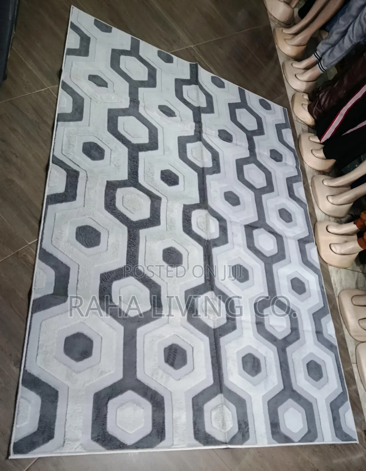Quality American Carpet | Size 5x8