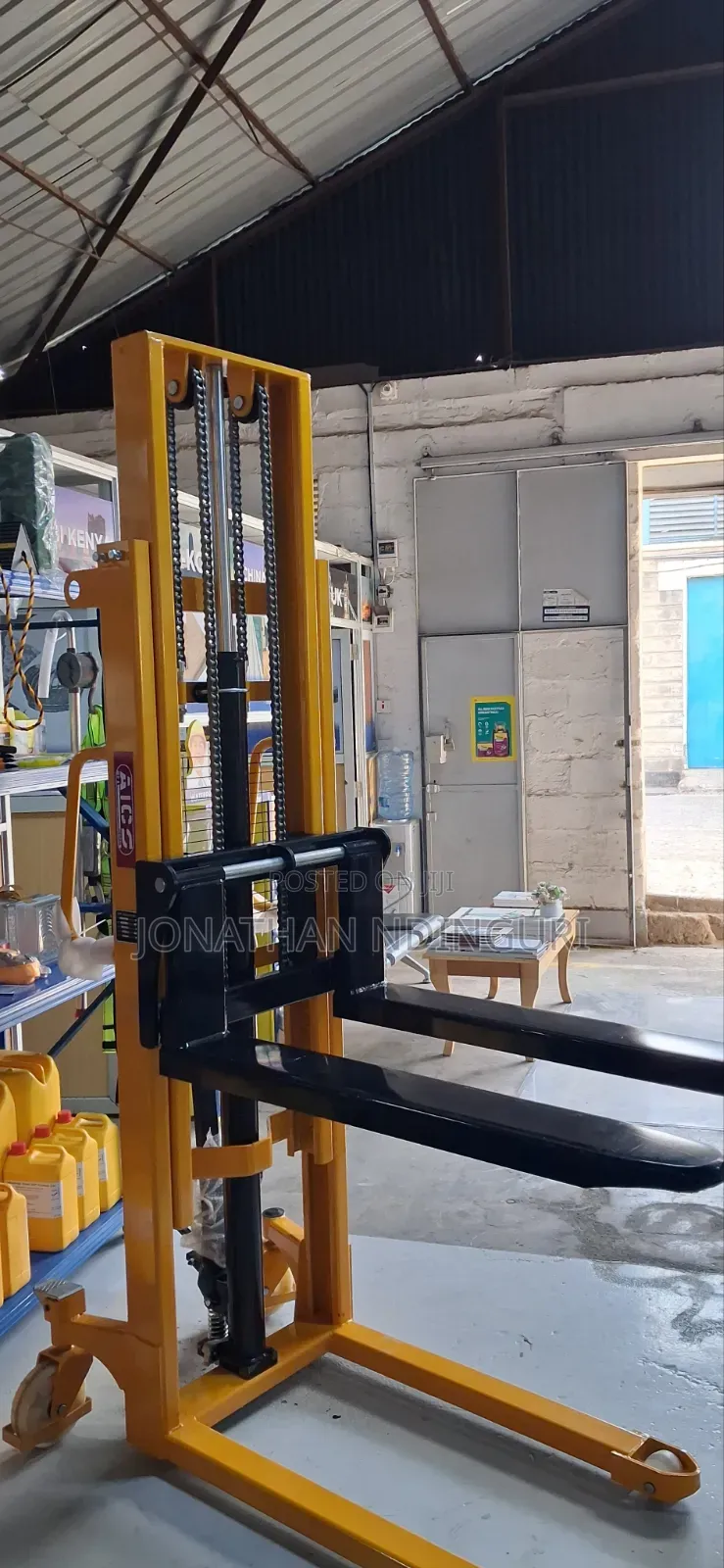 Warehouse Manual Stacker