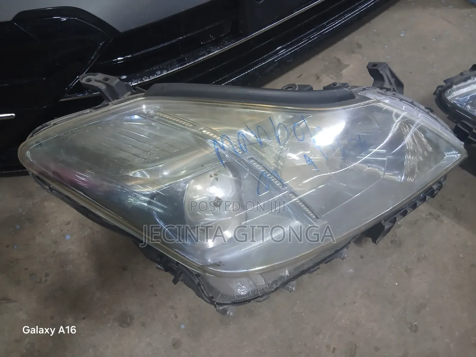 Crown 2010/2012 Headlights Xenon