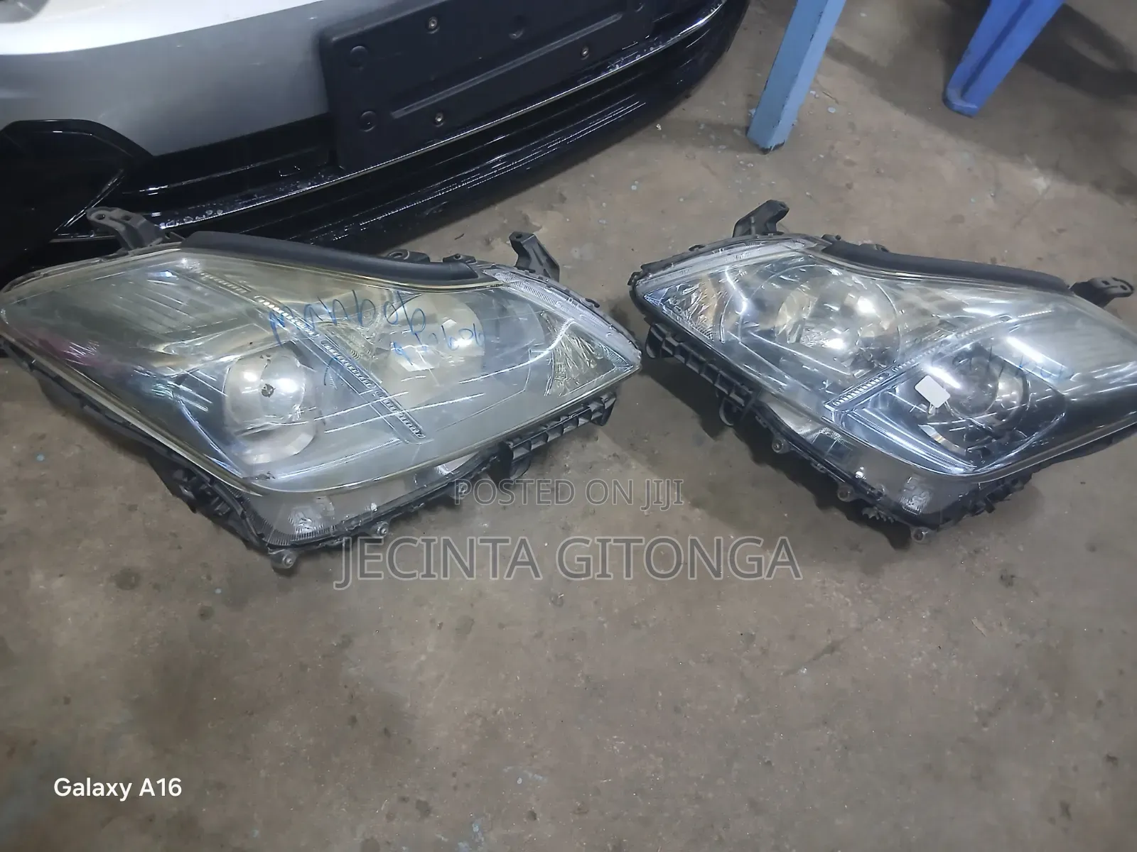 Crown 2010/2012 Headlights Xenon
