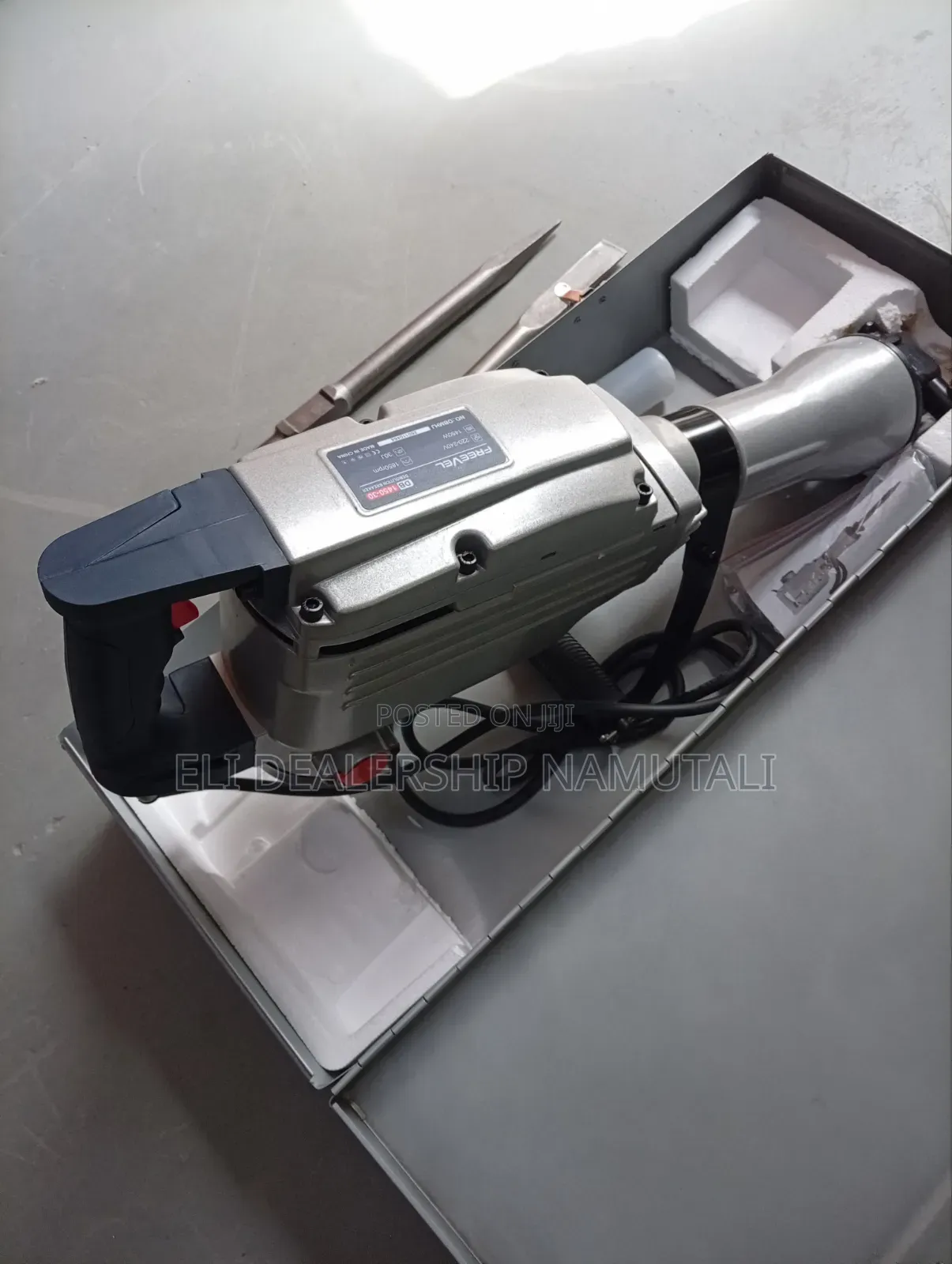 Freevel High-Power Demolition Breaker With 30 Joule Impact Force