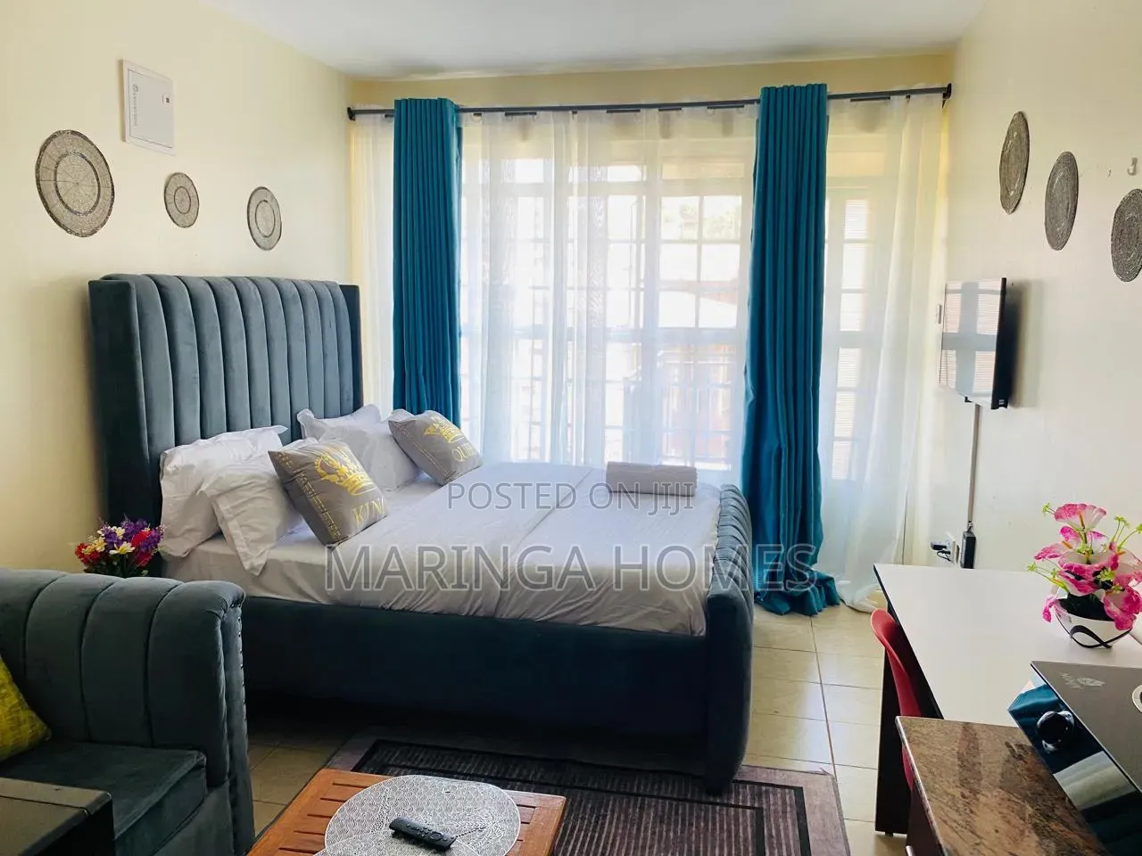 Modern Studio Airbnb in Ruaka | Wifi, Netflix, Parking Security
