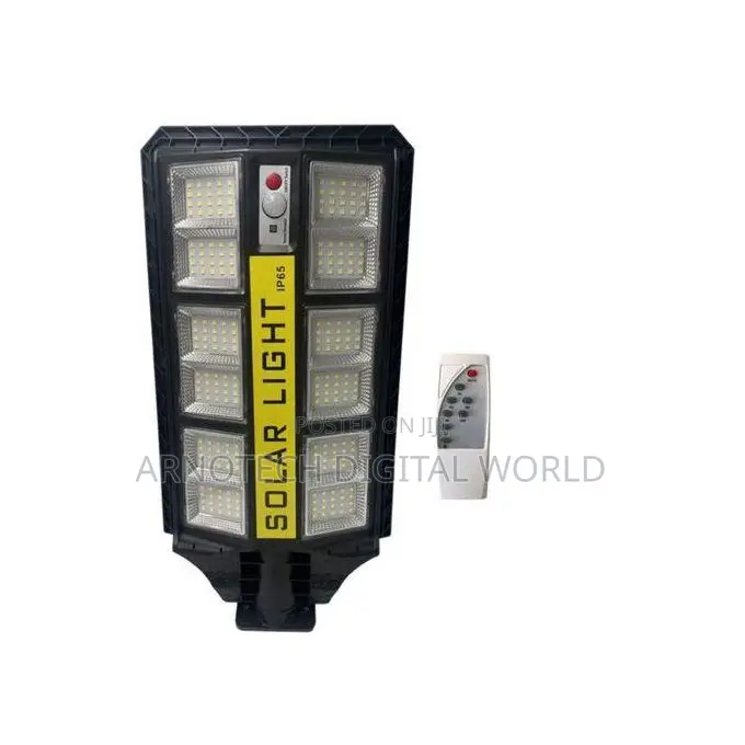 200w Jsot Solar-Powered Ledstreet Lamp With Remote and Mounting Arm