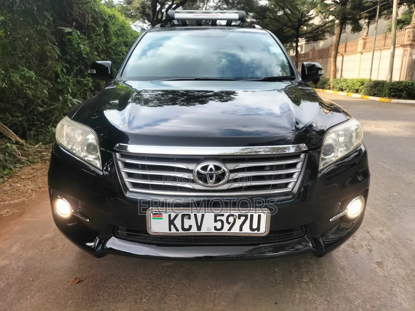 Toyota Vanguard 2013 Black