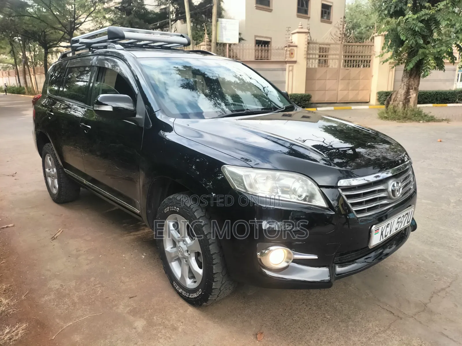 Toyota Vanguard 2013 Black