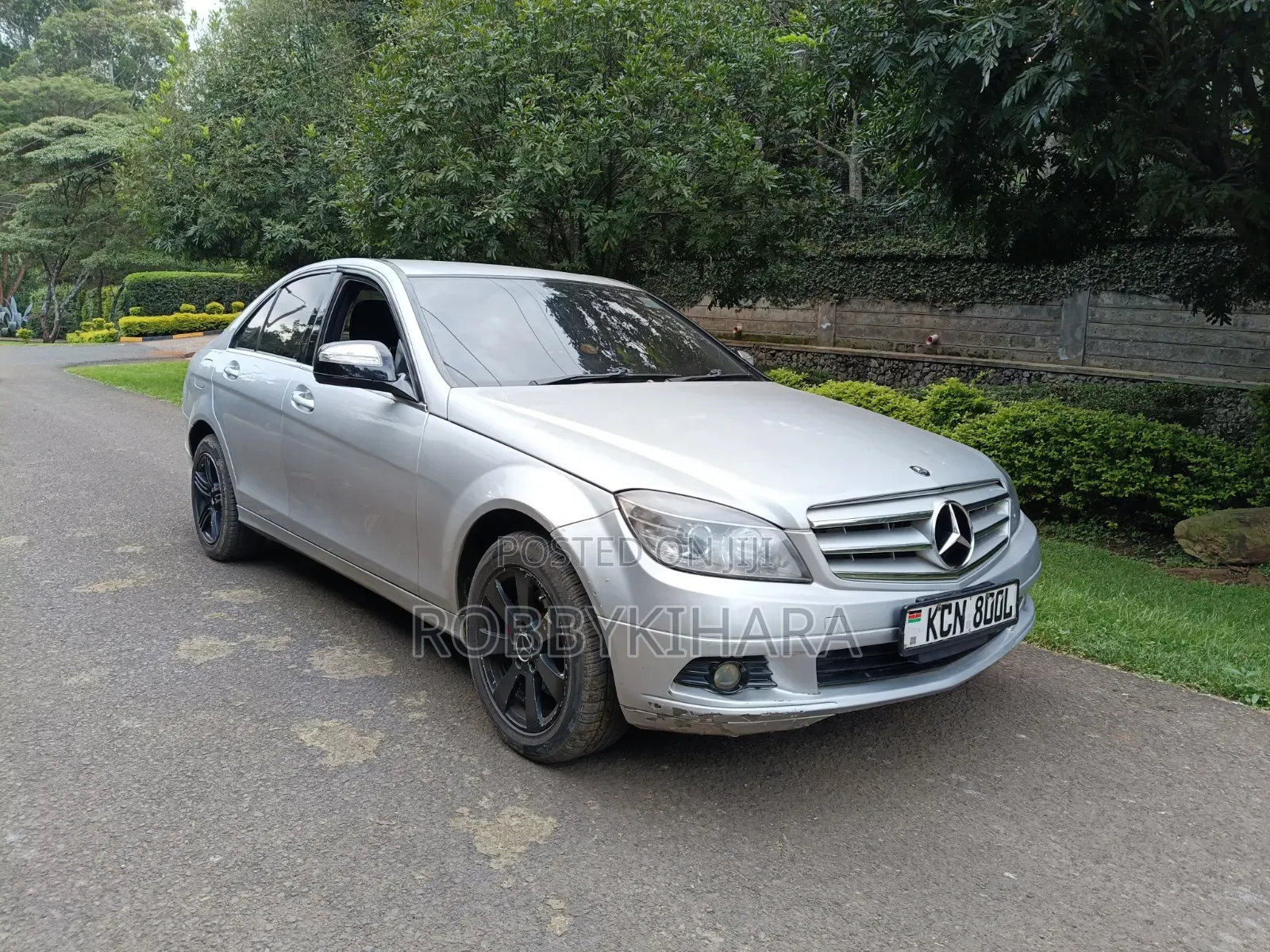 Mercedes-Benz C200 2010 Silver