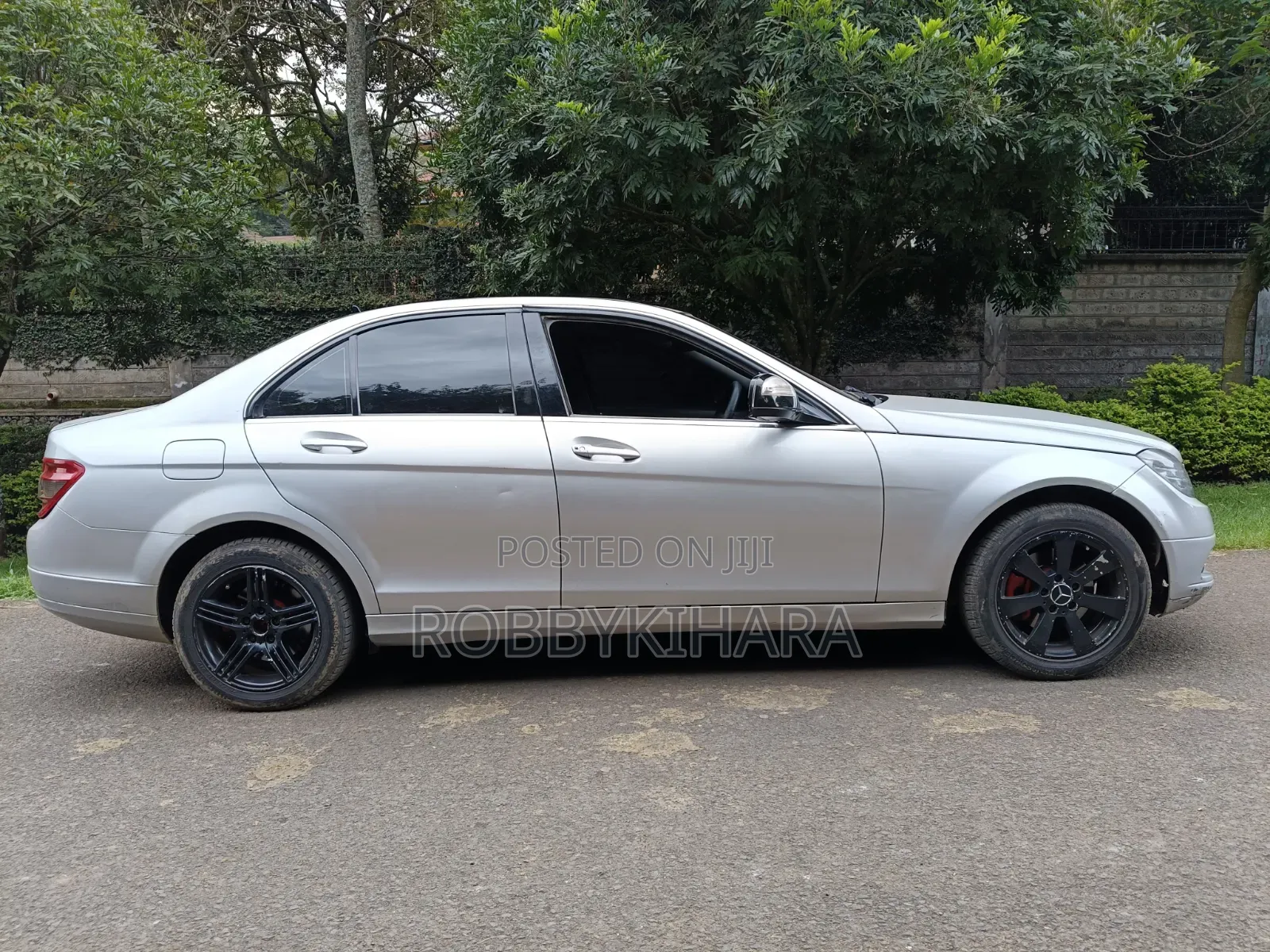 Mercedes-Benz C200 2010 Silver