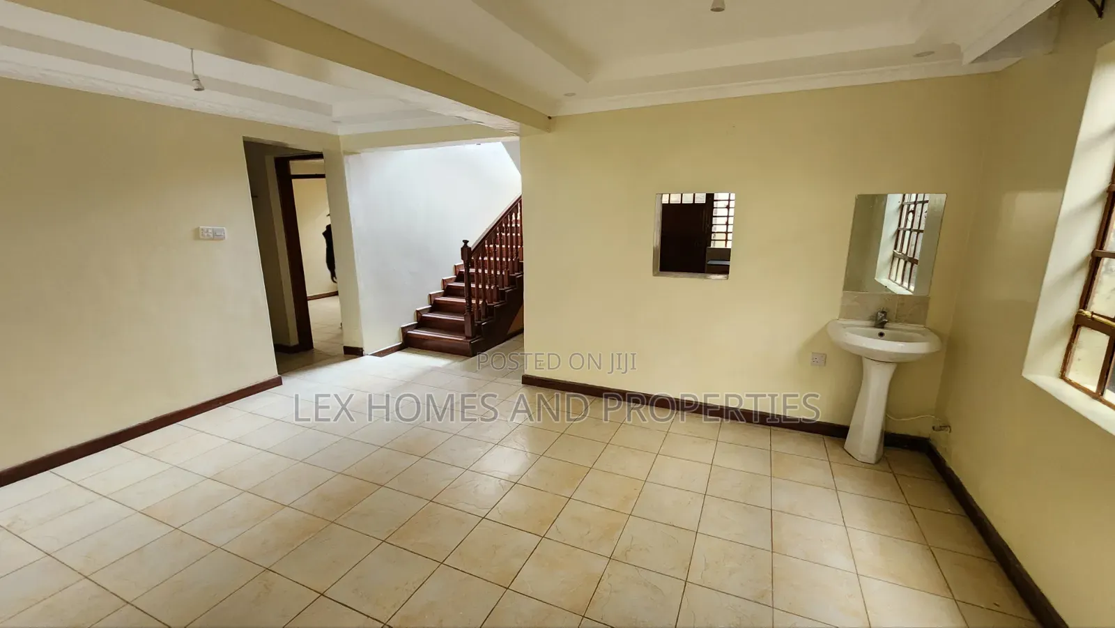 5bdrm Maisonette in Nkoroi for rent