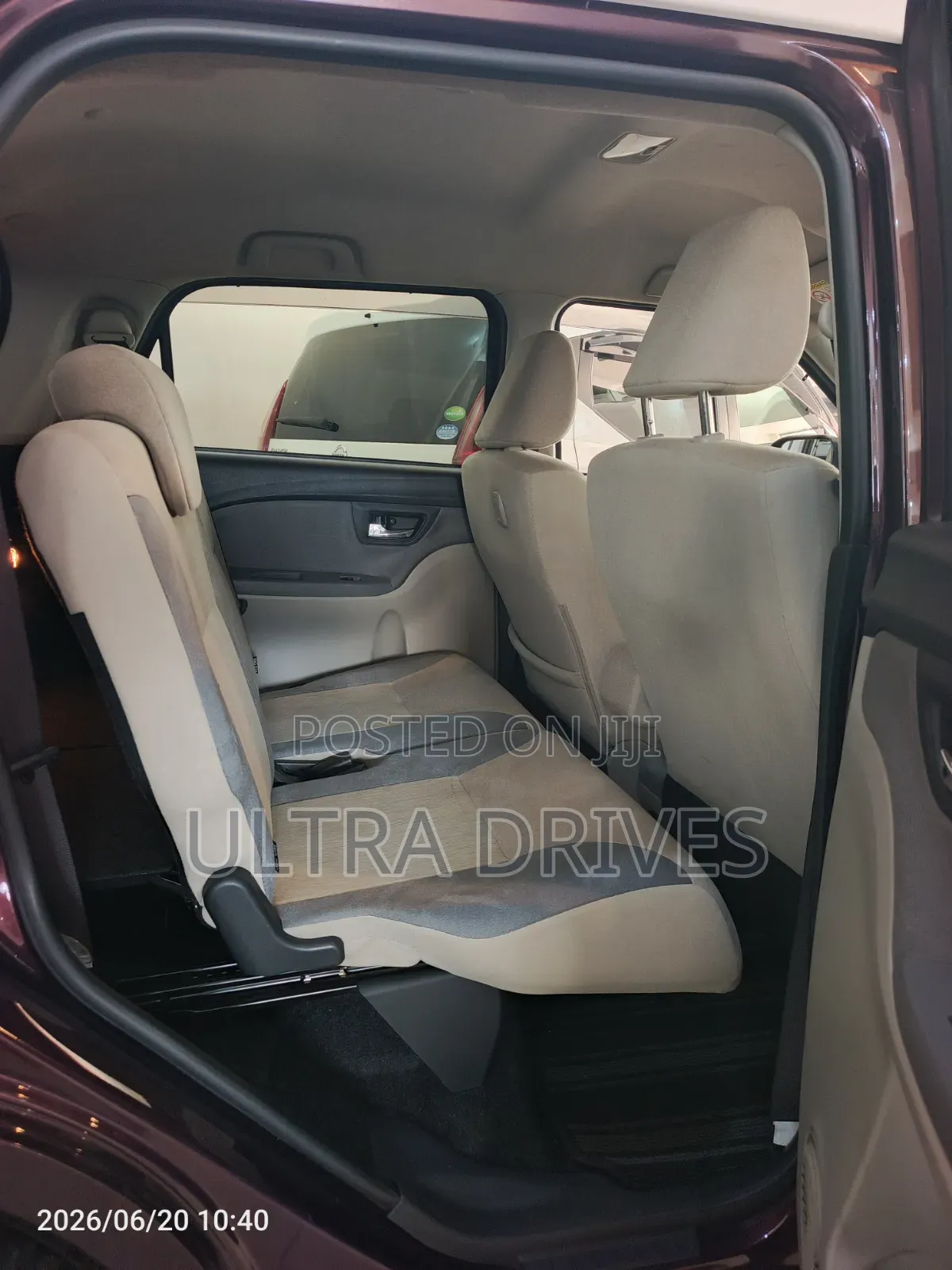 Daihatsu Cast 2019 Maroon