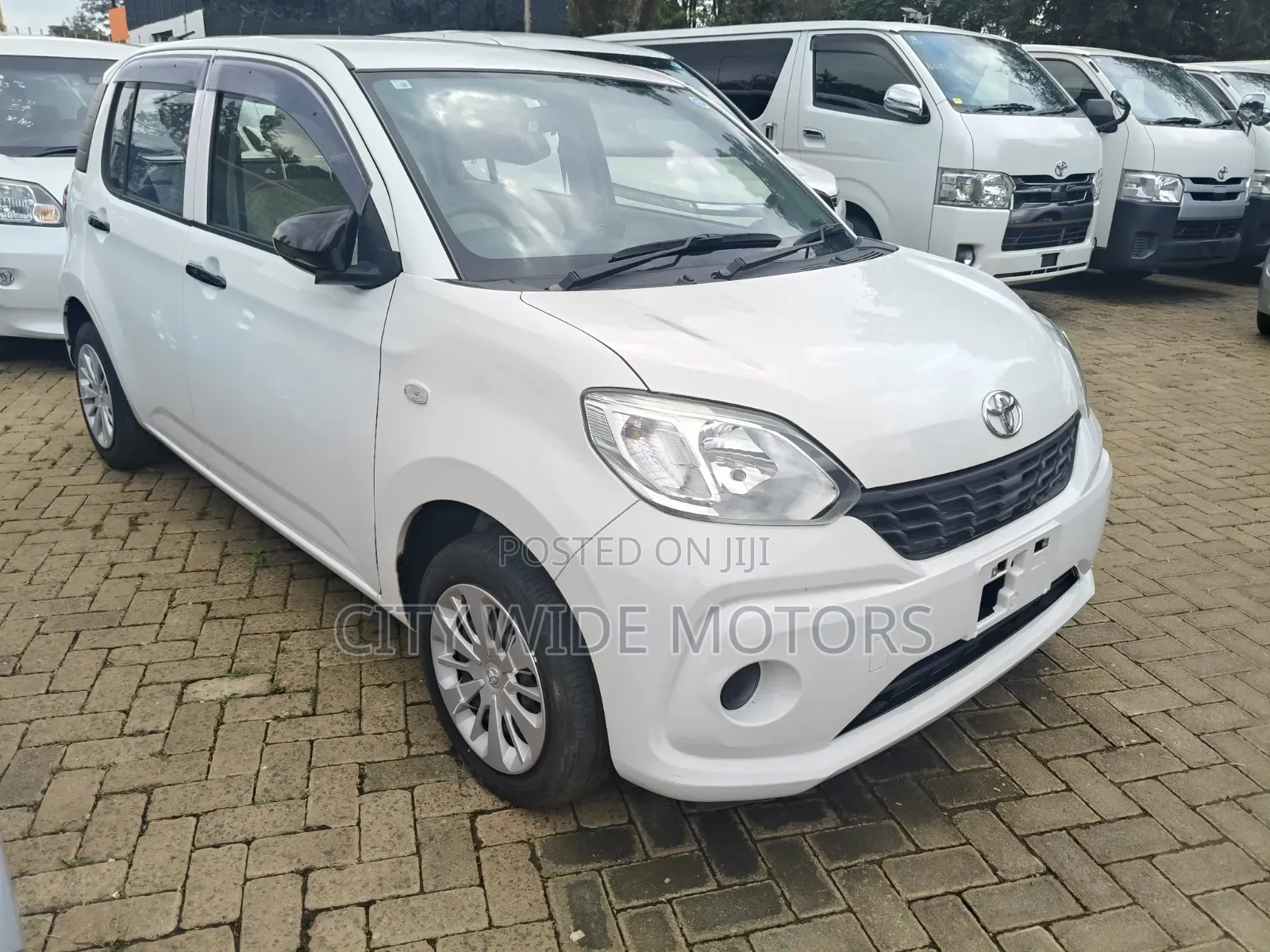 Toyota Passo 2018 White