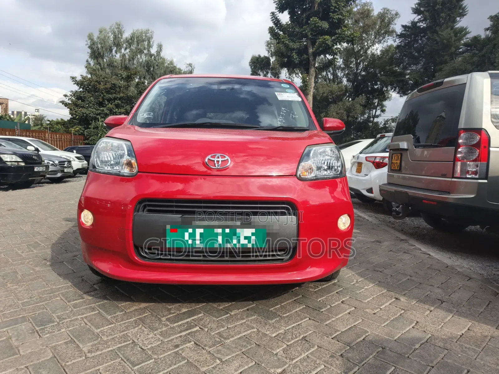 Toyota Porte 2019 Red
