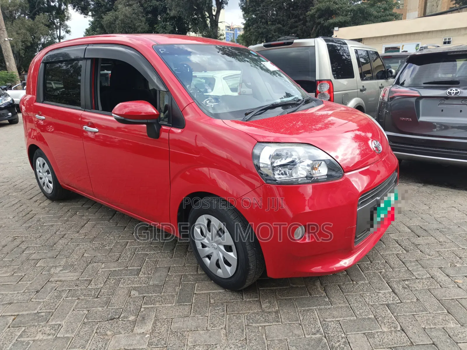 Toyota Porte 2019 Red