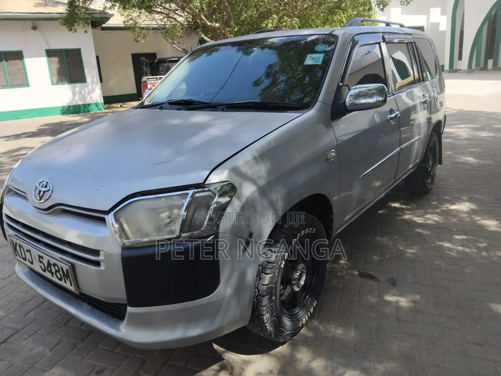 Toyota Succeed SV Premium 2016 Silver