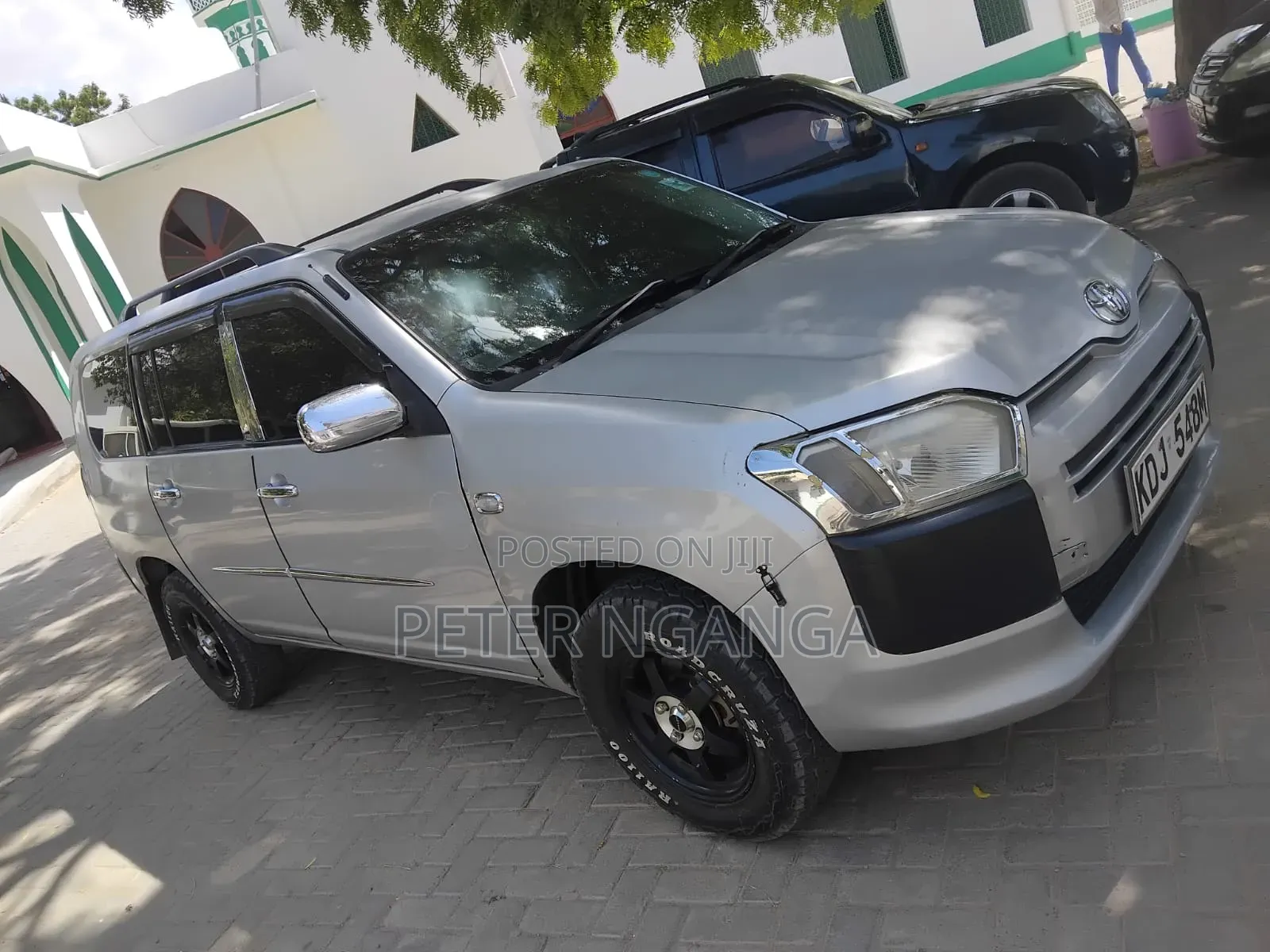 Toyota Succeed SV Premium 2016 Silver