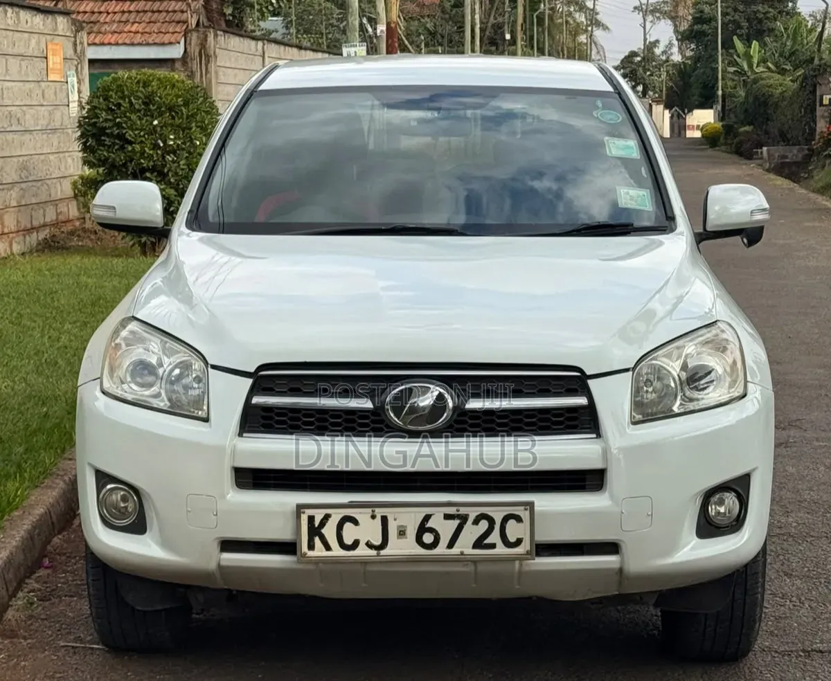 Toyota RAV4 2009 White
