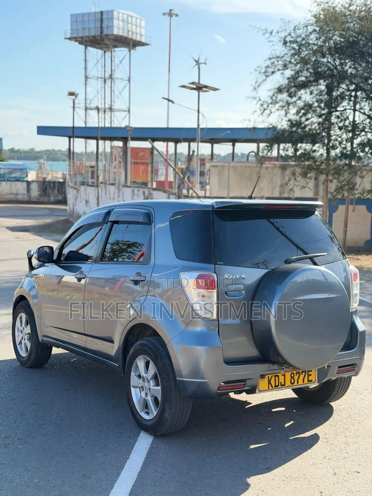 Toyota Rush 2015 Silver
