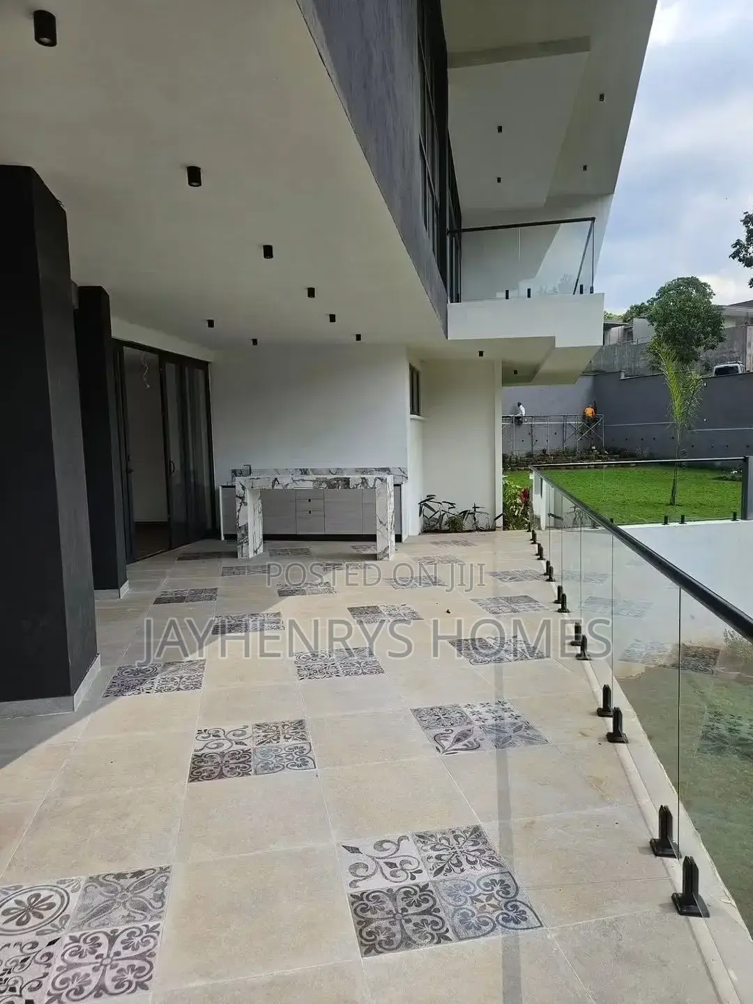 5bdrm Villa in Nyari for sale