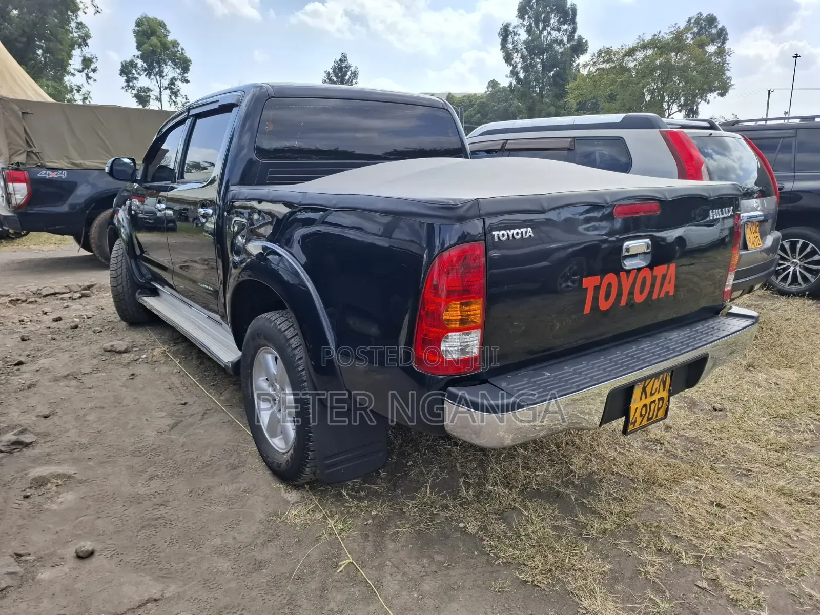 Toyota Hilux 2011 Black