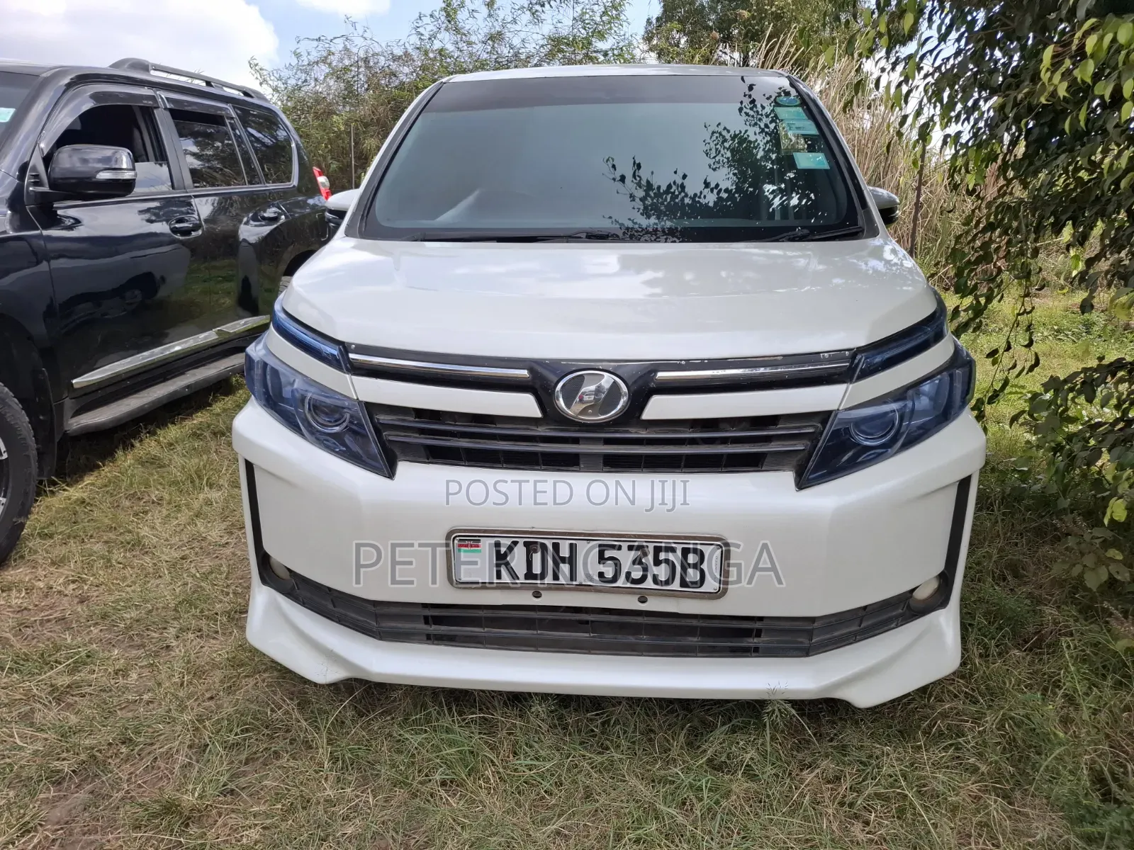Toyota Voxy SV Premium 2014 White