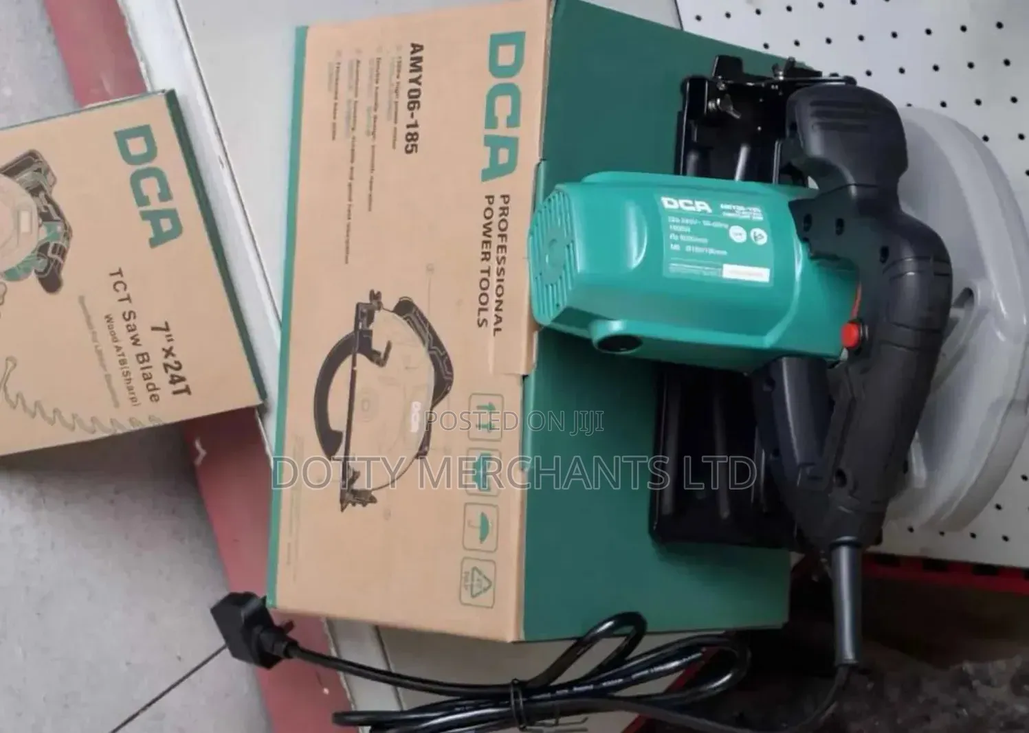 7" Circular Saw Dca