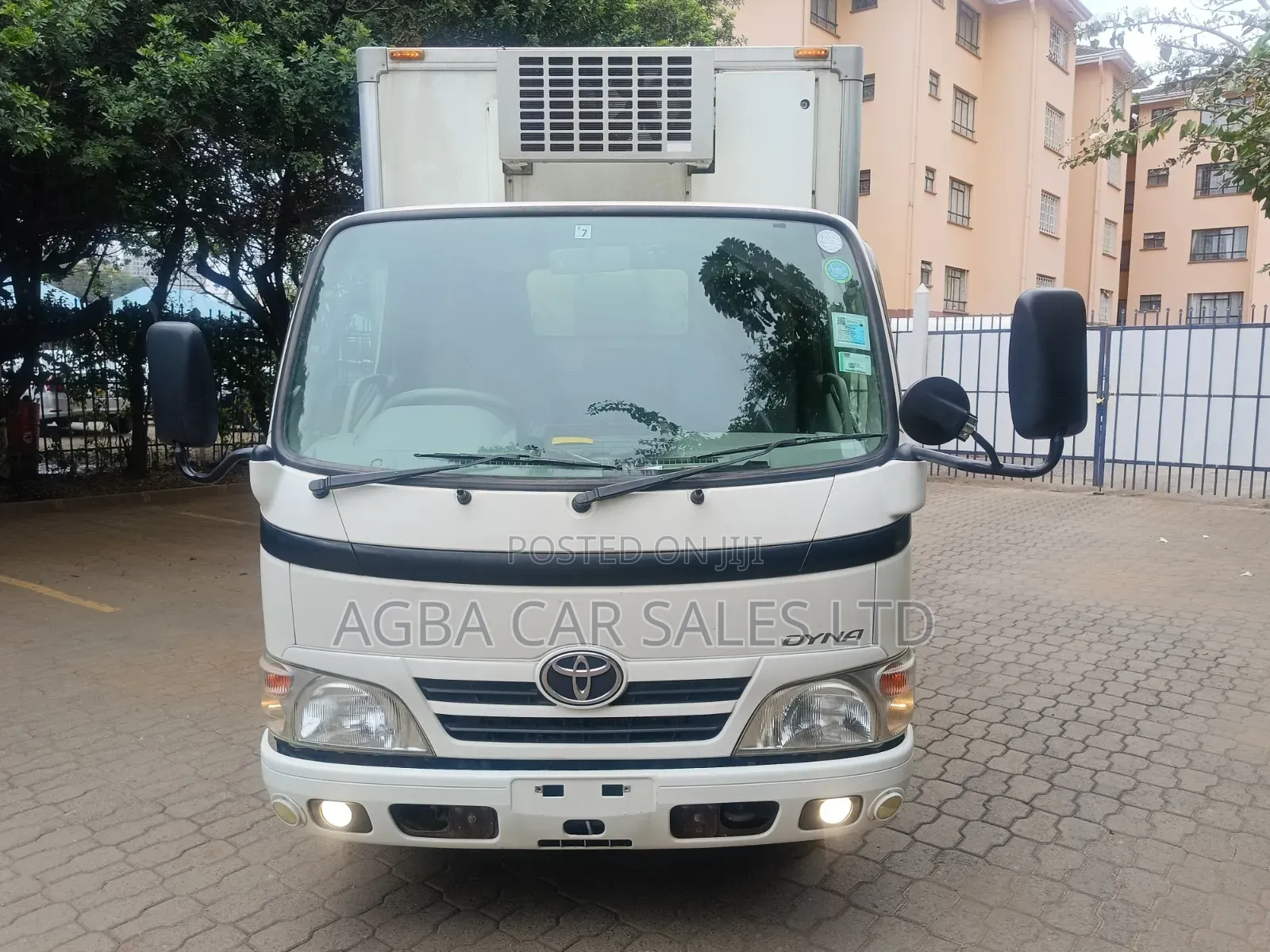 Toyota Dyna,2014model,3000cc Diesel Engine and Manual Transmission 