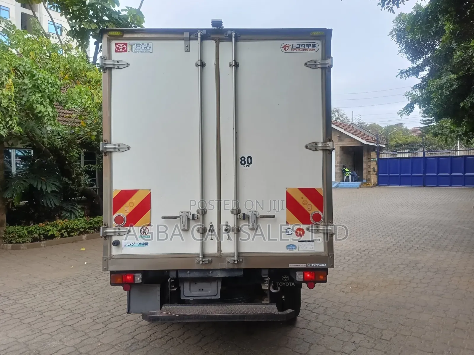 Toyota Dyna,2014model,3000cc Diesel Engine and Manual Transmission 