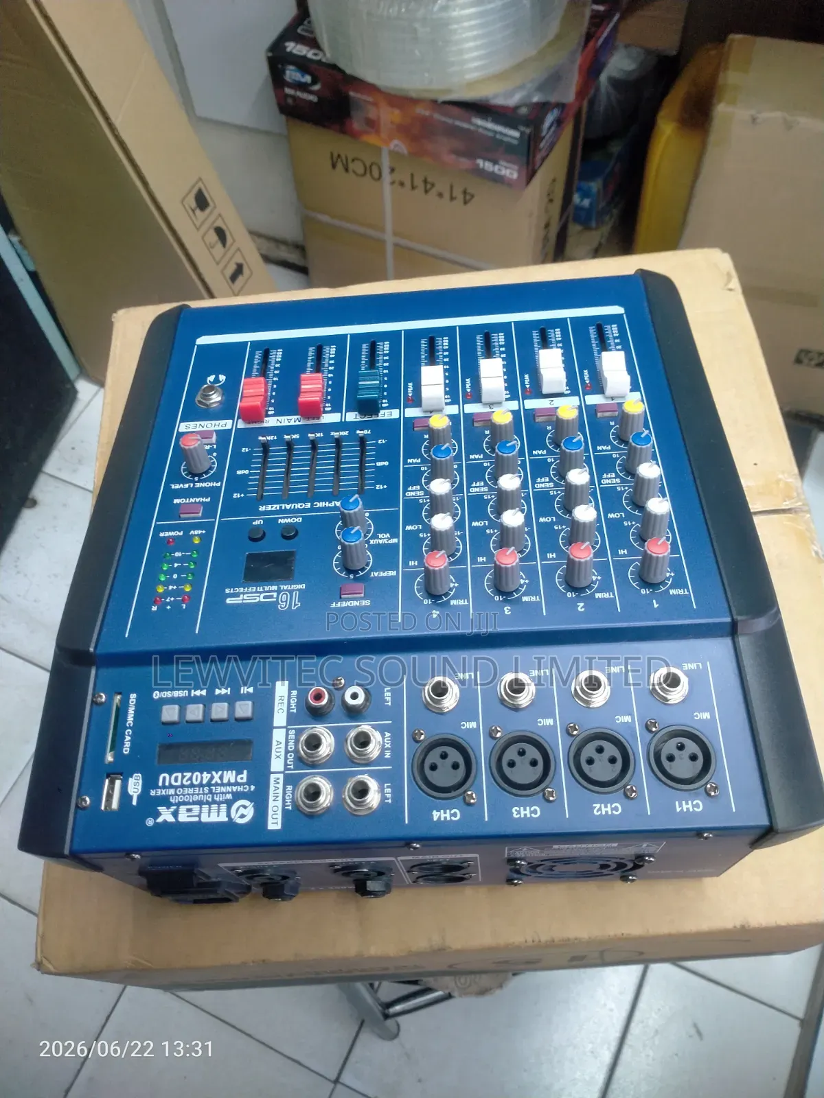 4 Channels Mixer.