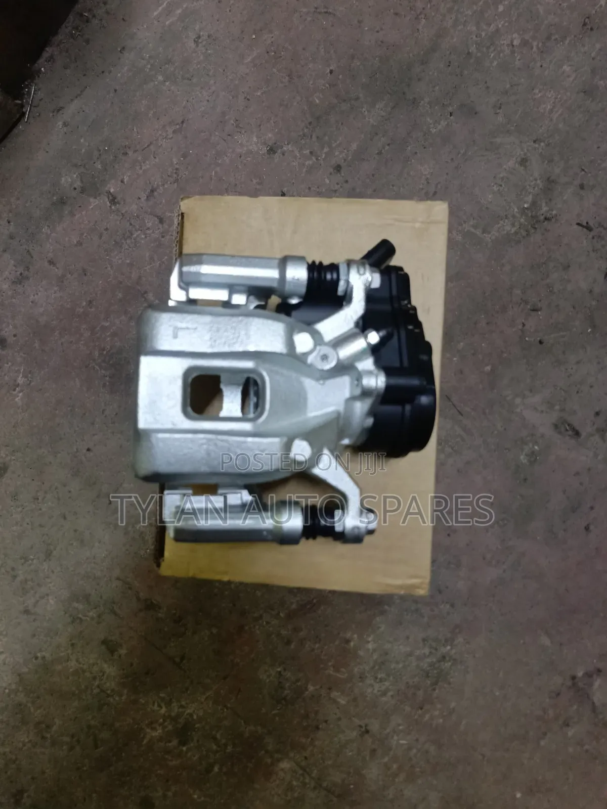 Rear Caliper Mazda Cx8