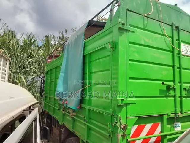 Sinotruck
Howo Dump Truck
