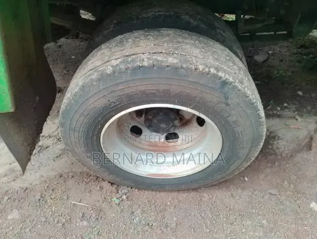 Sinotruck
Howo Dump Truck