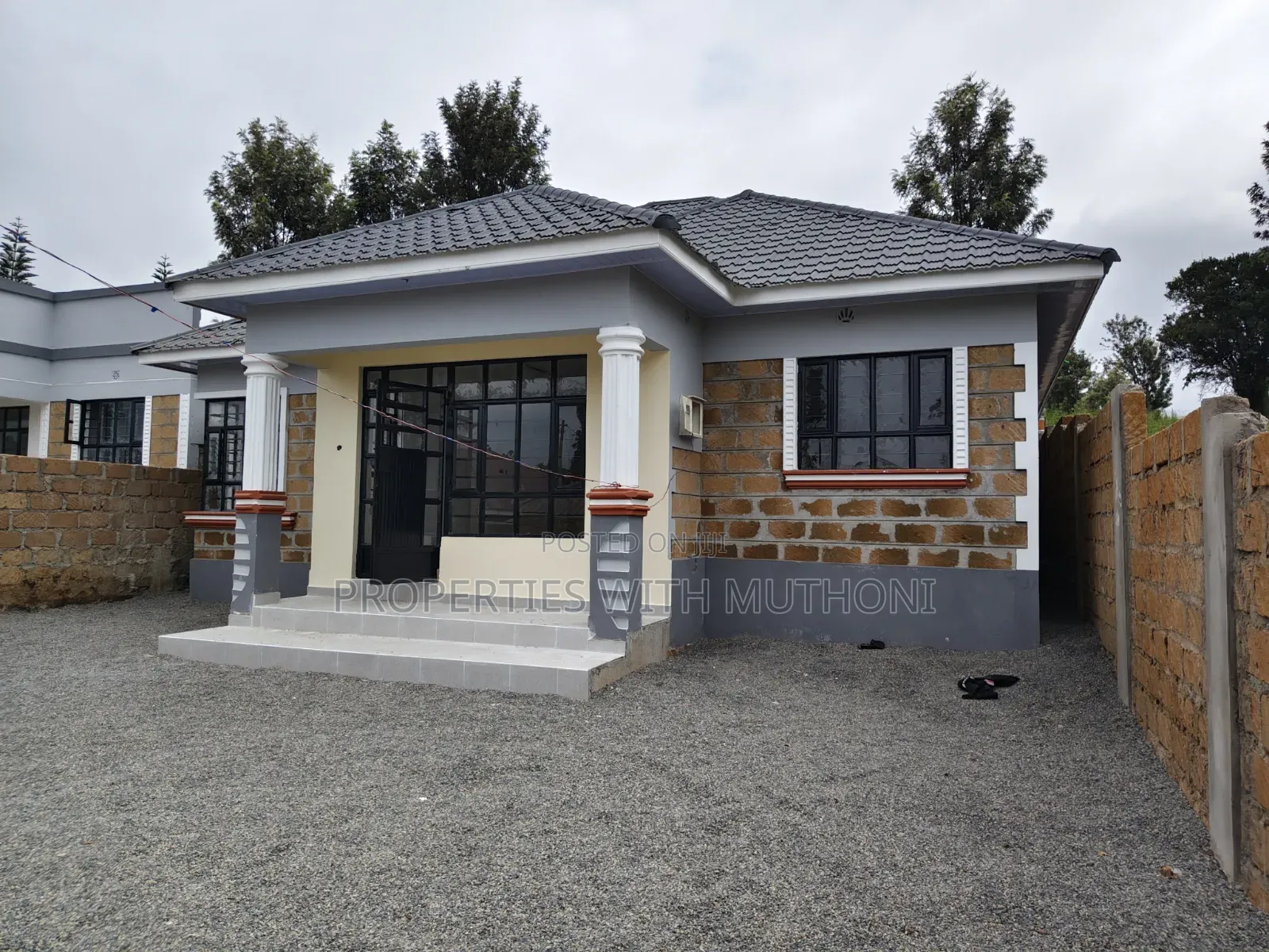 4bdrm Bungalow in Nkoroi for sale