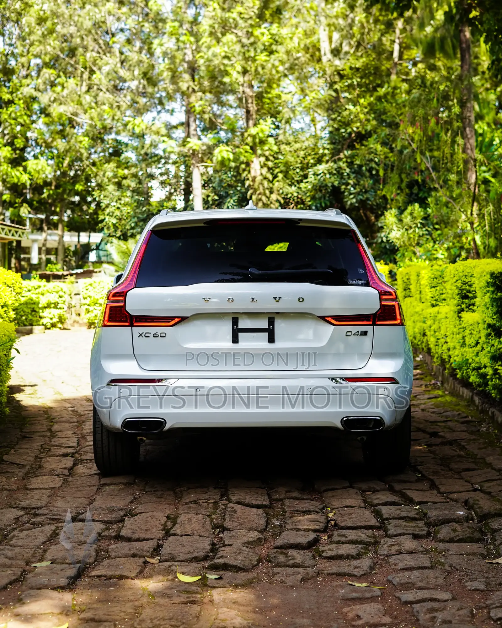 Volvo XC60 2019 White