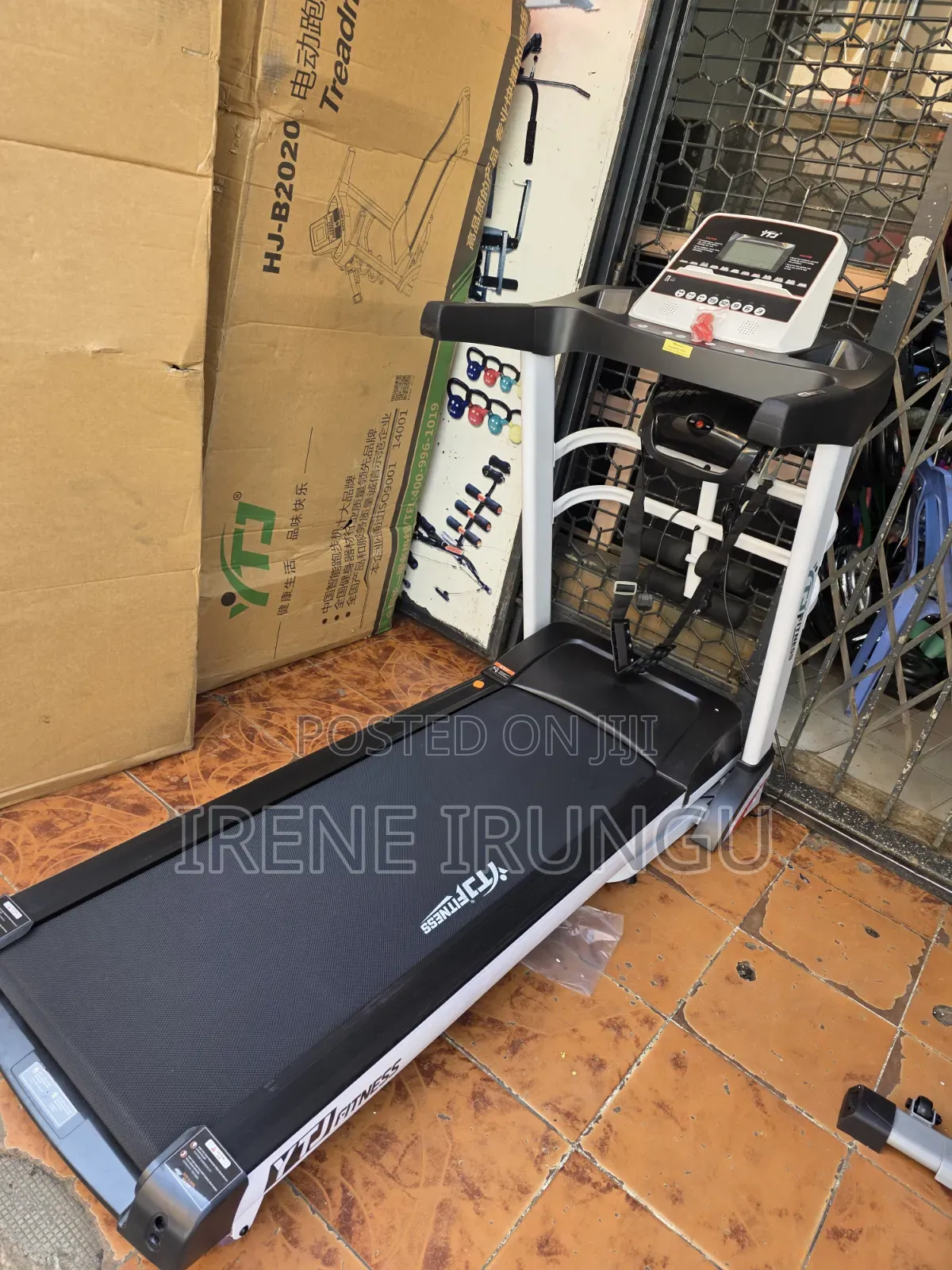 Wide Running Area Treadmill