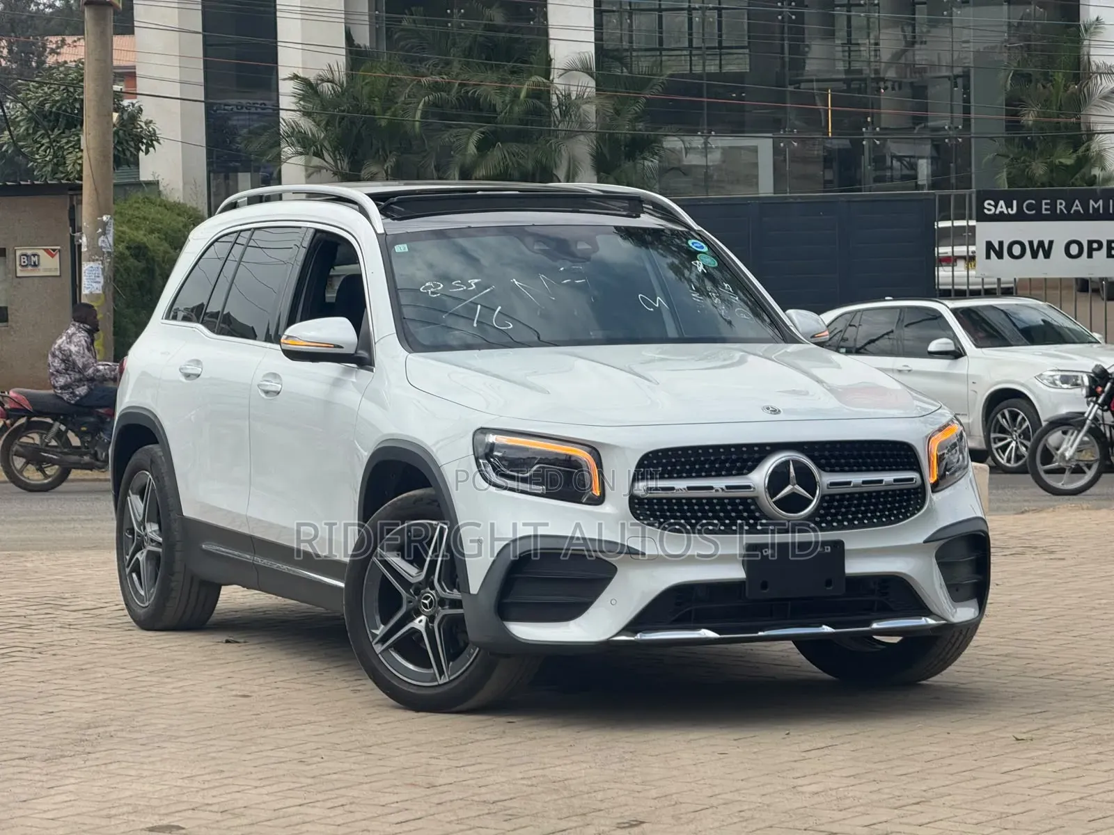 Mercedes-Benz GLB-Class 2020 White