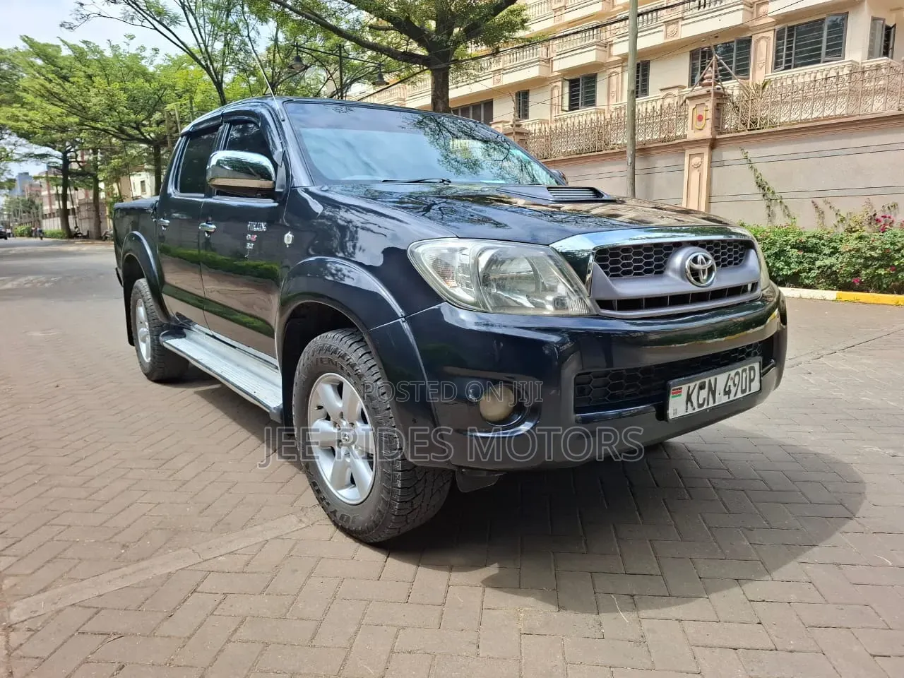 Toyota Hilux 2011 Gray
