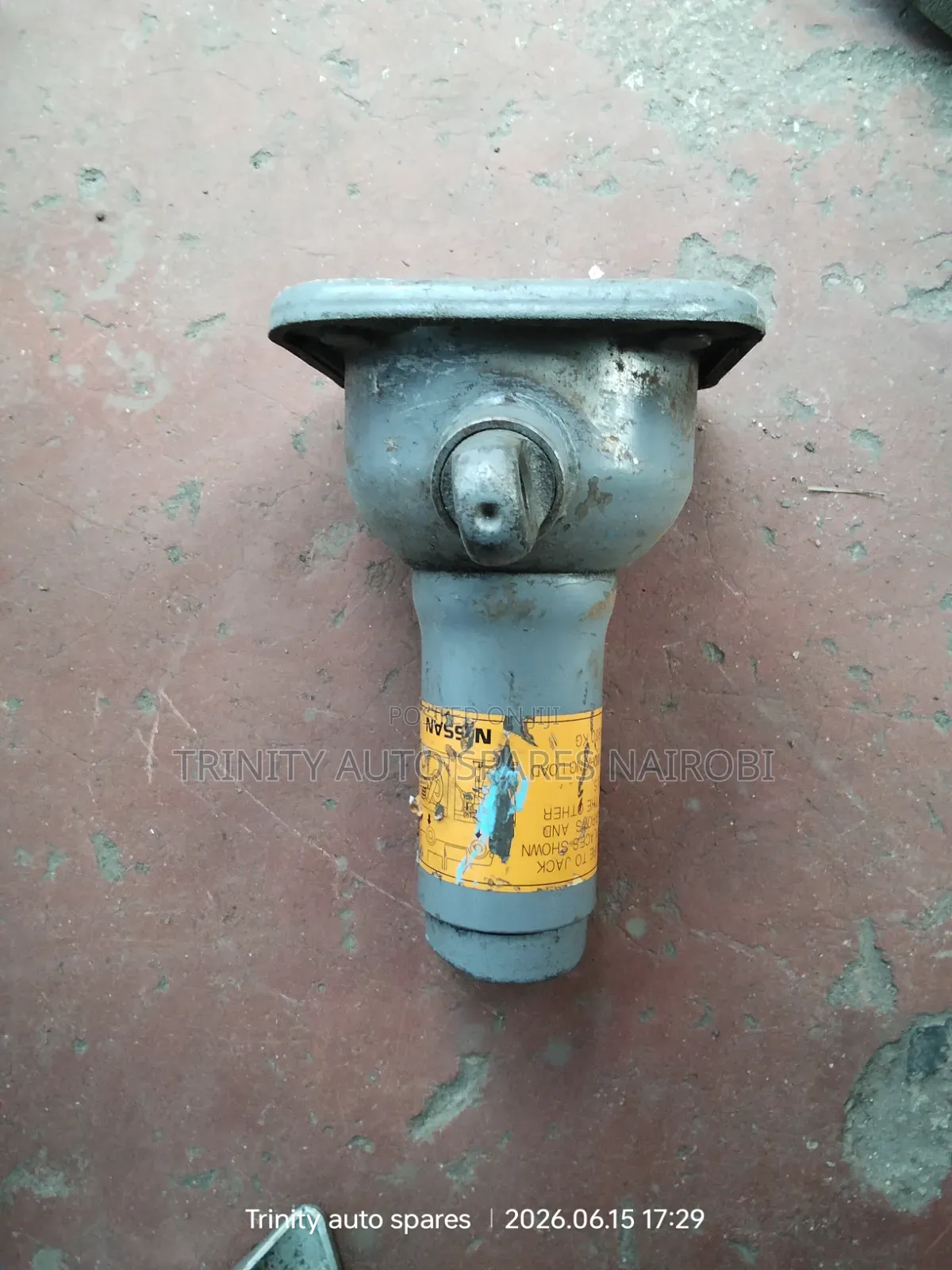 Original Ex Japan Hydrolic Car Jack Available